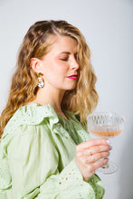 BAILA KORVIKSET - mustavalko/helmi