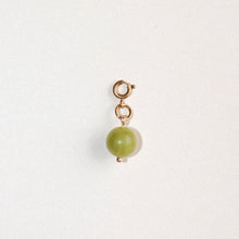 MON BAR - green charm (gold)