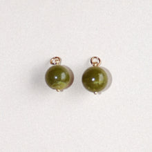MON BAR - big green beads (gold)