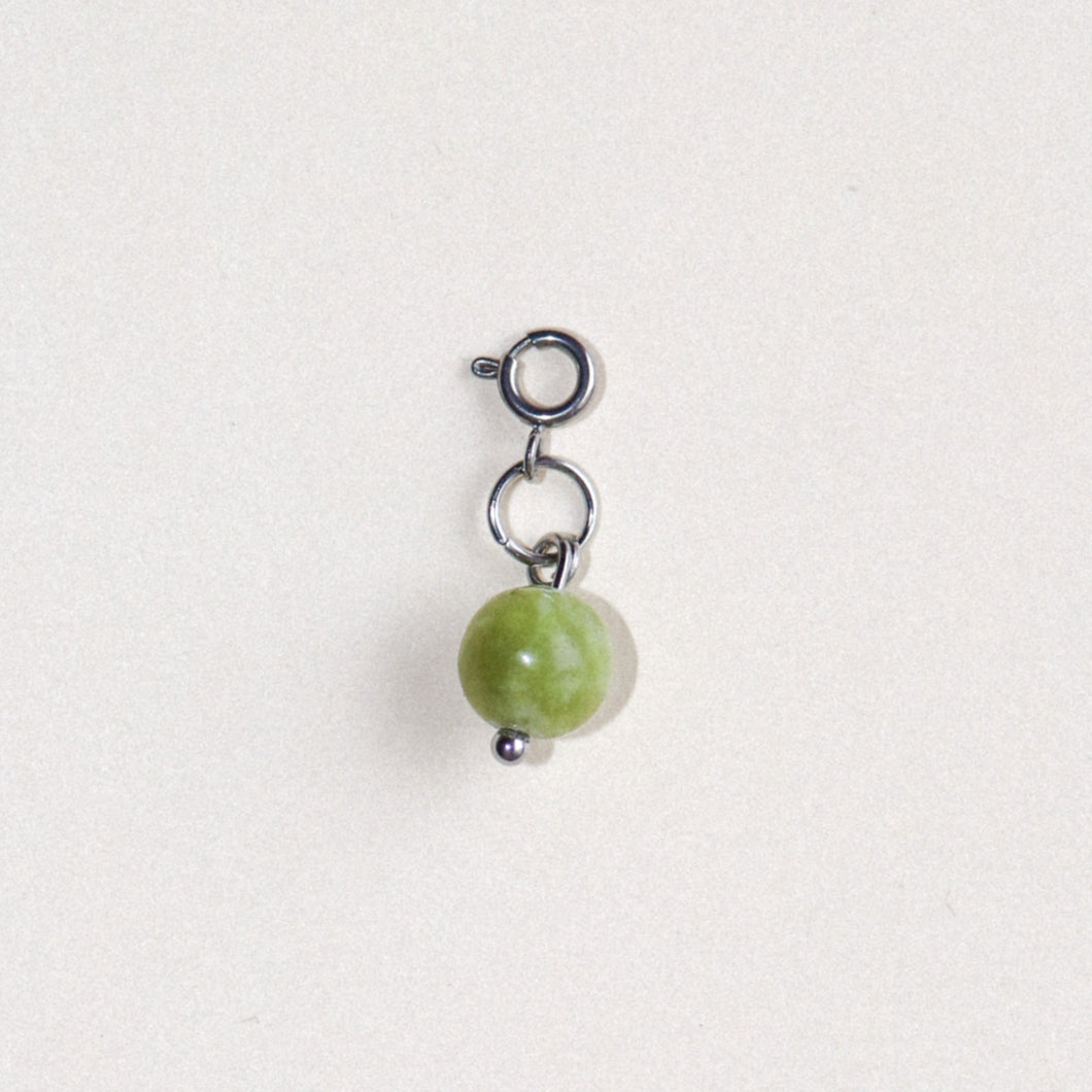 MON BAR - green charm (silver)