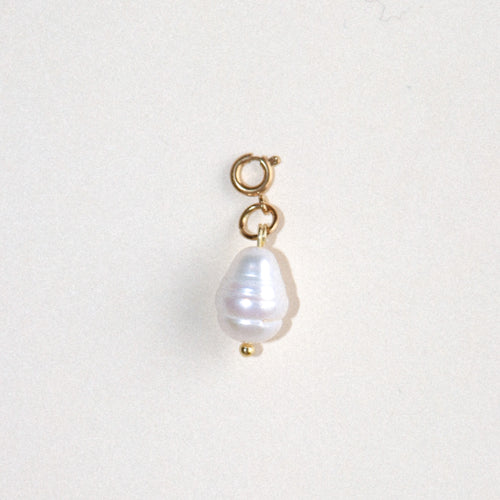 MON BAR - cloud charm (gold)