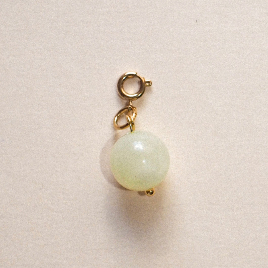 MON BAR - light lime charm (gold)