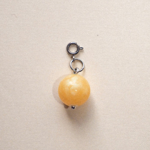 MON BAR - big mango charm (silver)